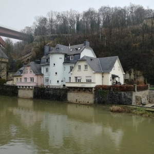 33 Luxemburgo