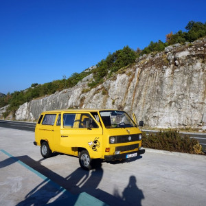 Yellow-vw