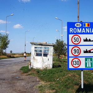 RO
