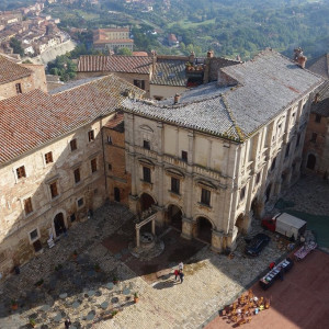 10 Montepulciano