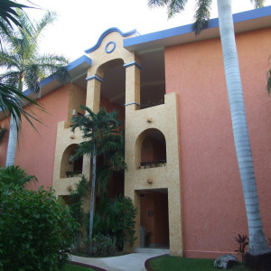 Entrada da Villa / Quarto de Hotel