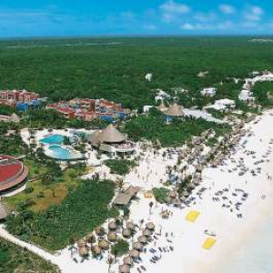 Cat-playa-maroma-aerial-view