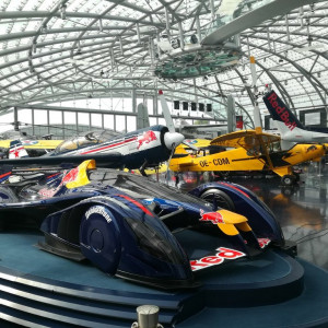 14 Hangar