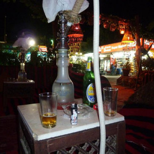 Shisha e cerveja local, duo perfeito :)