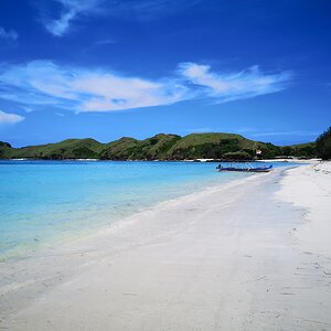 Praia Tanjung Aan.jpg