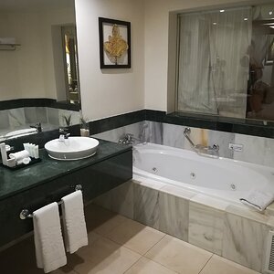 IMG_20190626_191142.jpg