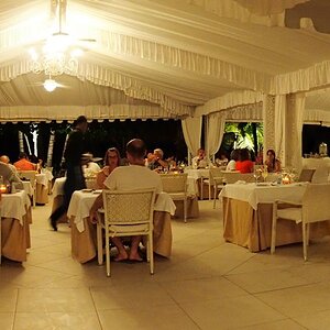 Samana Hotel restaurante 002 (Copiar).jpg