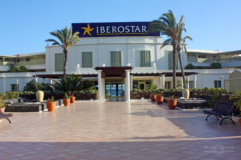 11. Entrada Principal