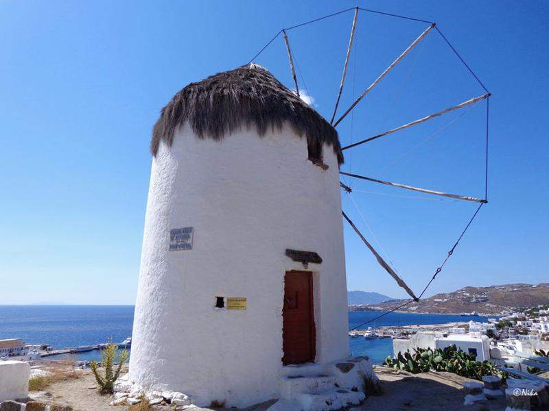16Mykonos MoinhoBonis