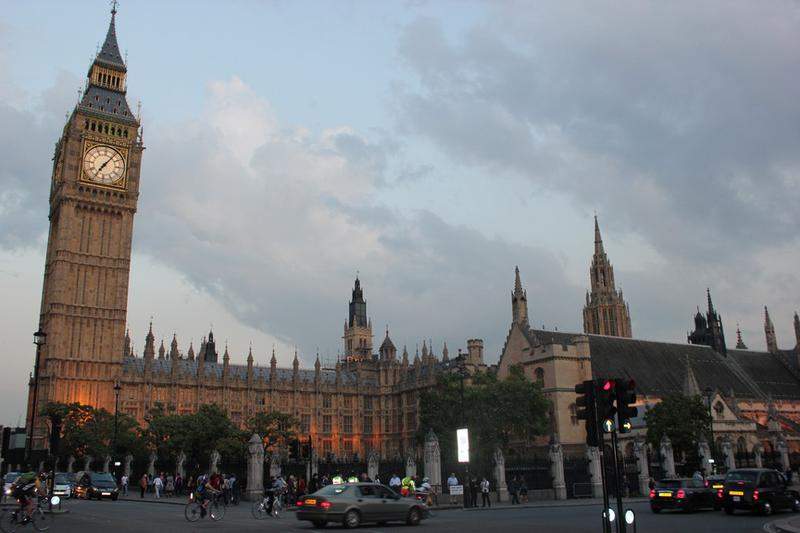 20 Big Ben Noite