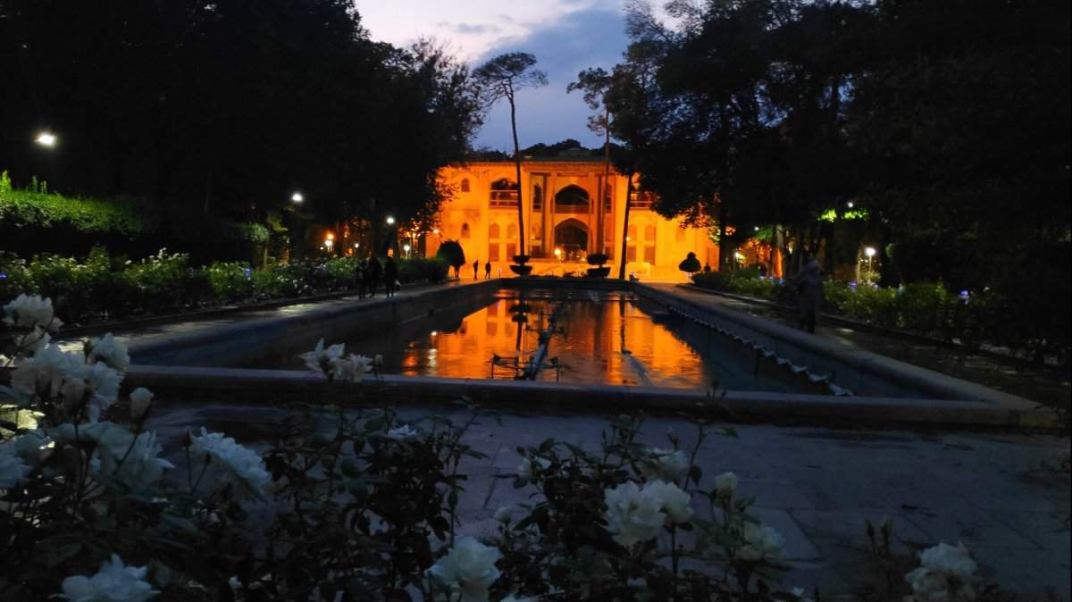 29 Isfahan