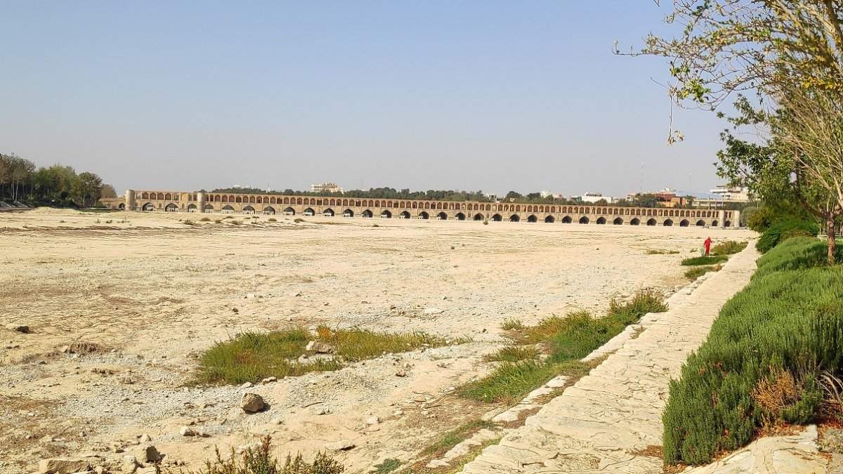 38 Isfahan