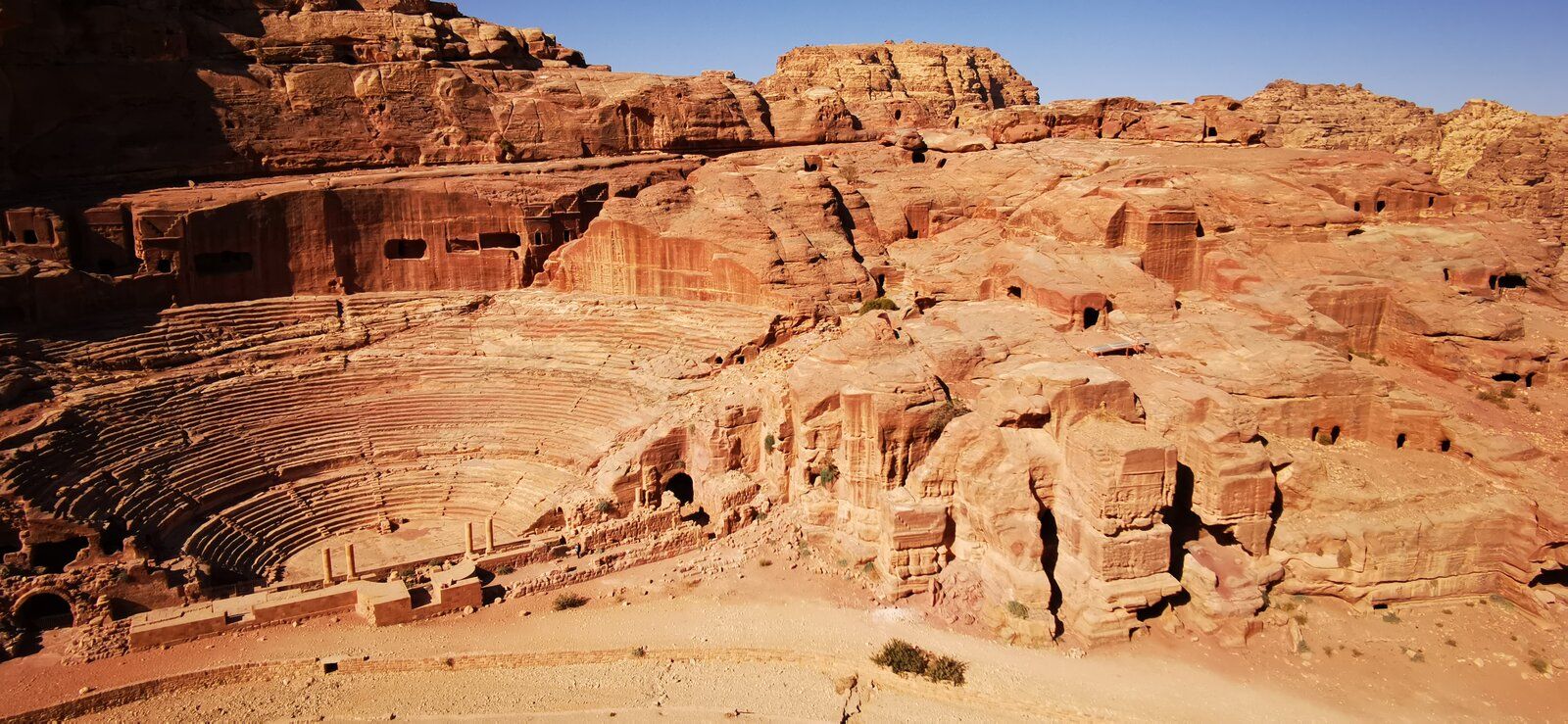 43 Petra.jpg