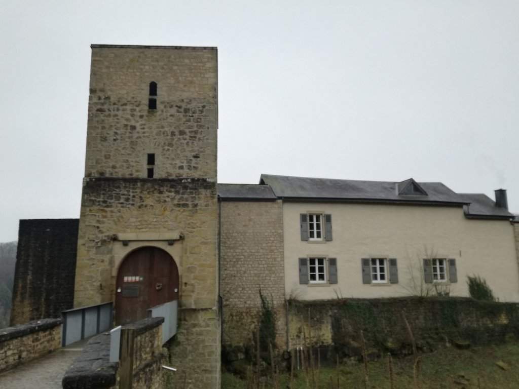 49 Larochette