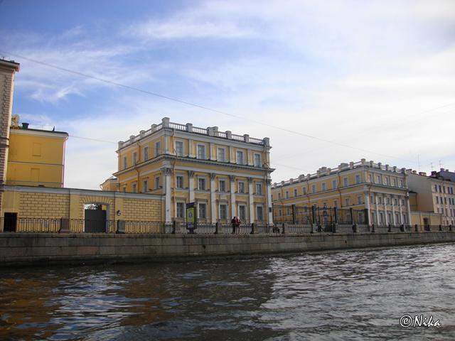 4Derzhavin Museum 1 - S. Petersburgo.JPG