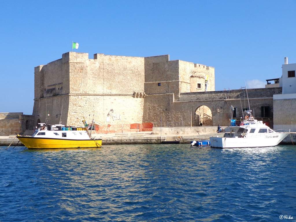 4DSC00242 Castello Carlo V - Monopoli 0