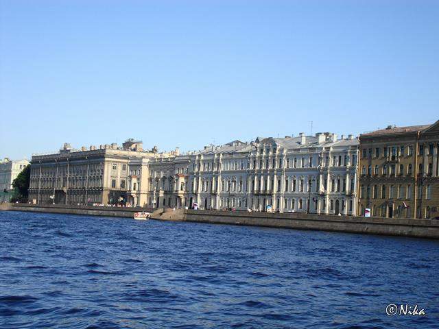 4Dvortsovaya Nab. (rua) 2 - S. Petersburgo.JPG