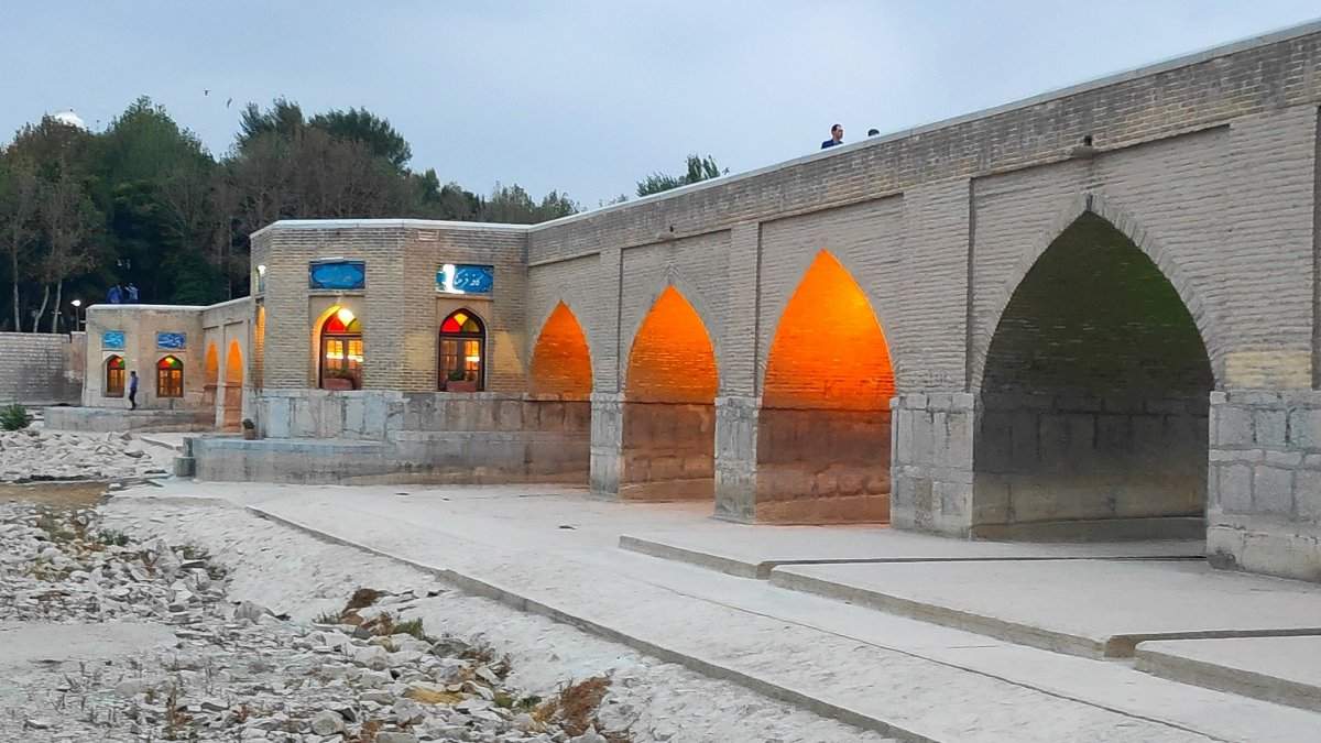 51 Isfahan
