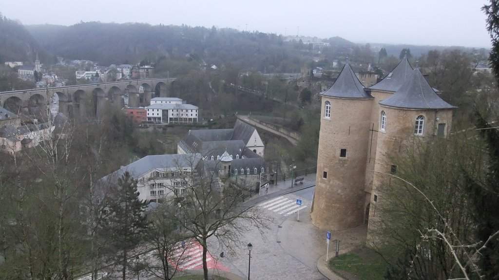 52 Luxemburgo