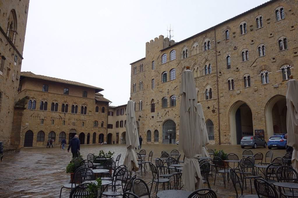 58 Volterra