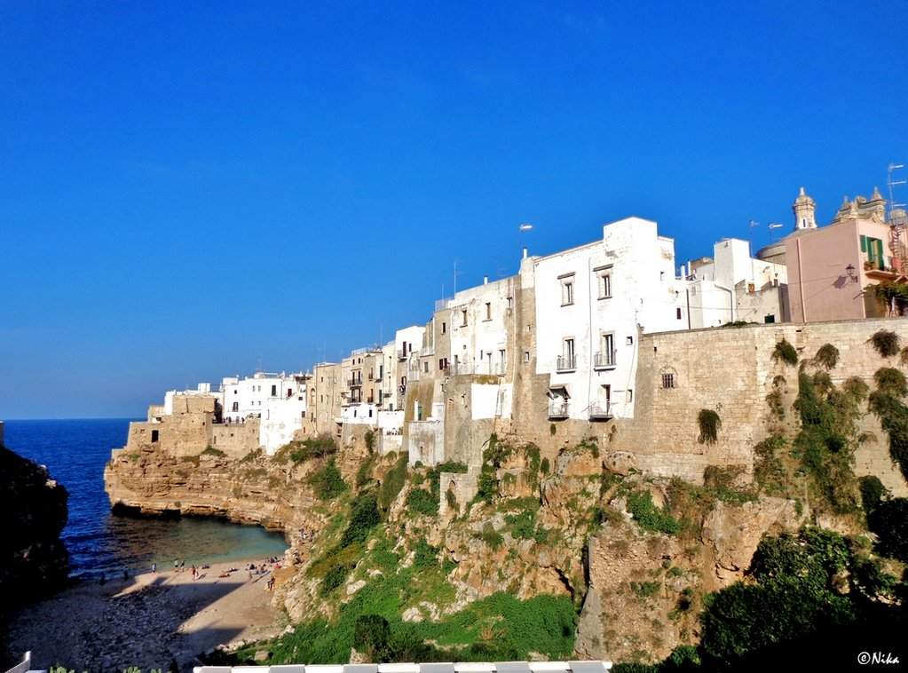 5DSC09458  Lama Monachile - Polignano A Mare 0