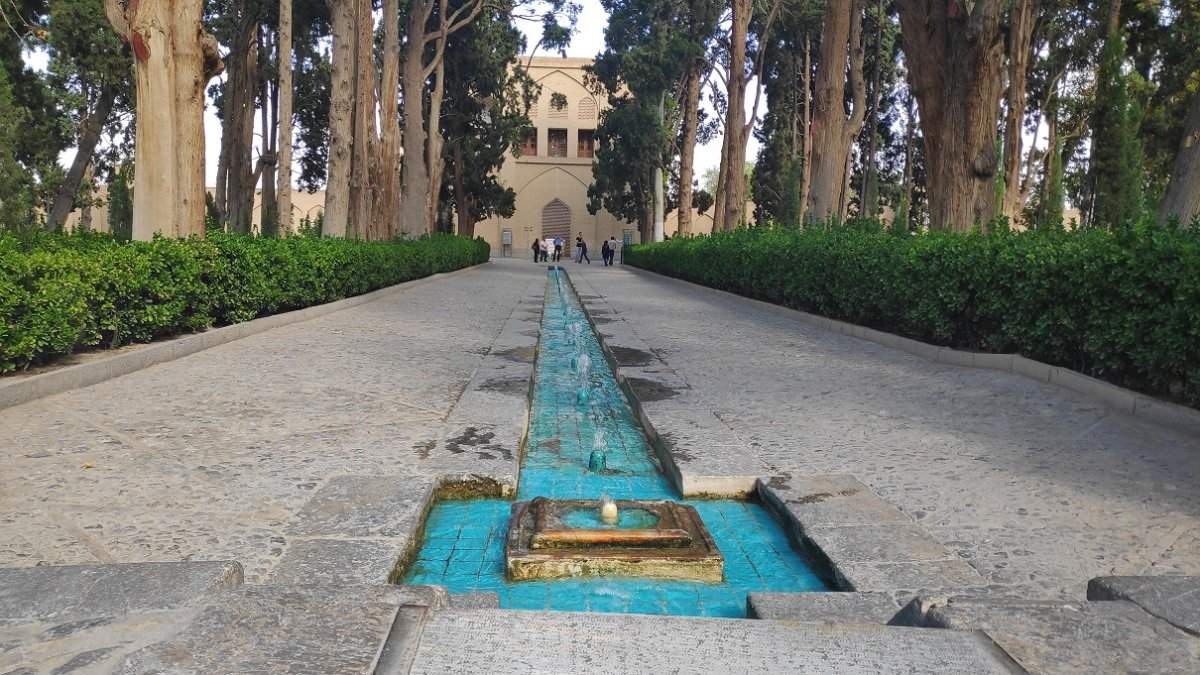 62 Kashan
