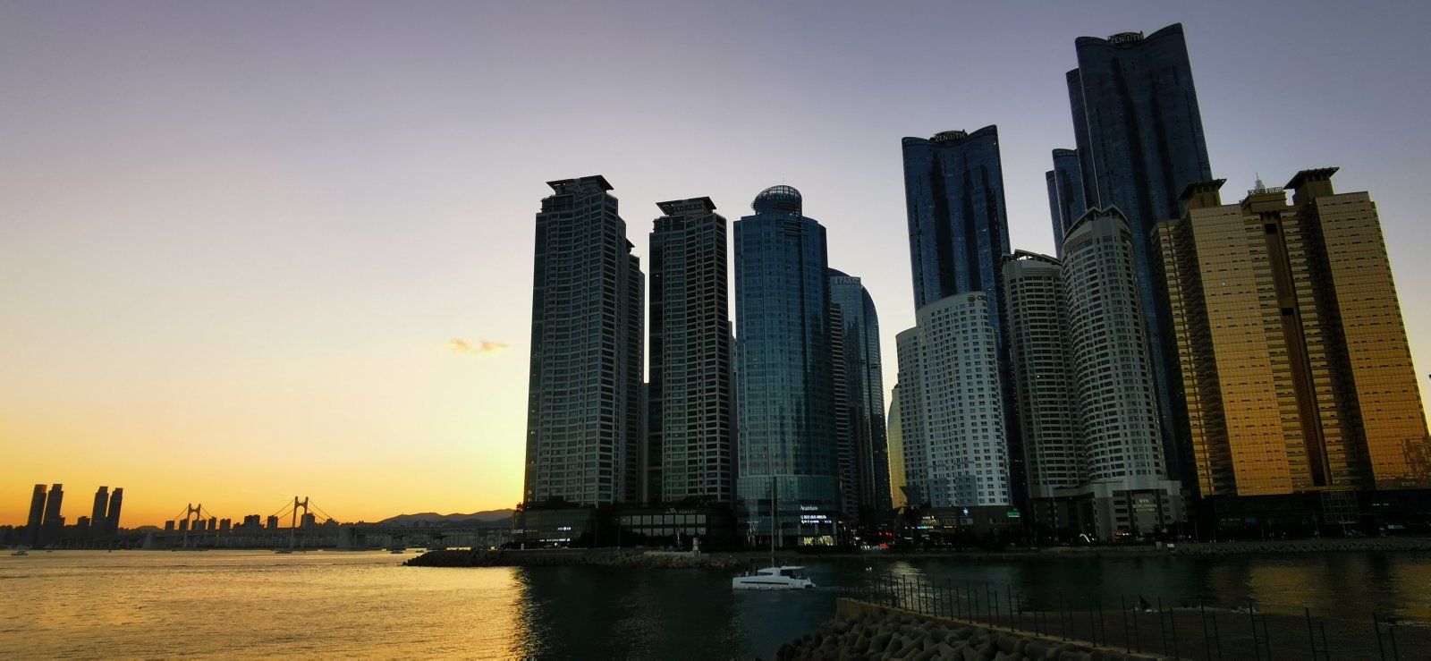 76 Busan.jpg