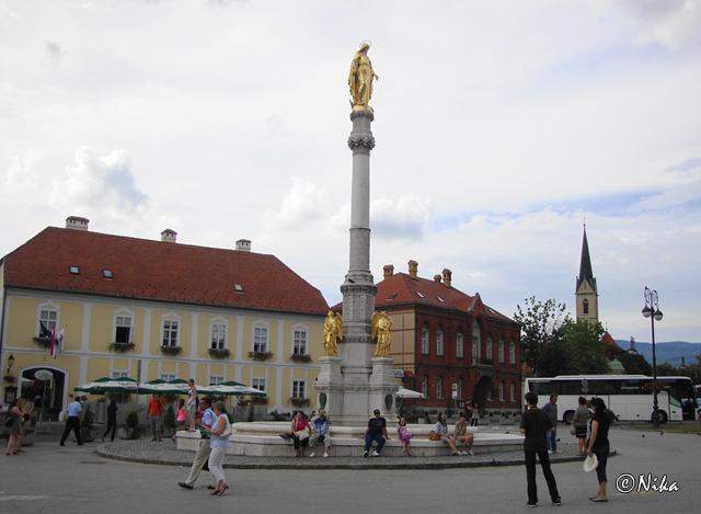 7DSC03553 Kaptol Bacaceva (rua) - Zagreb 00.JPG