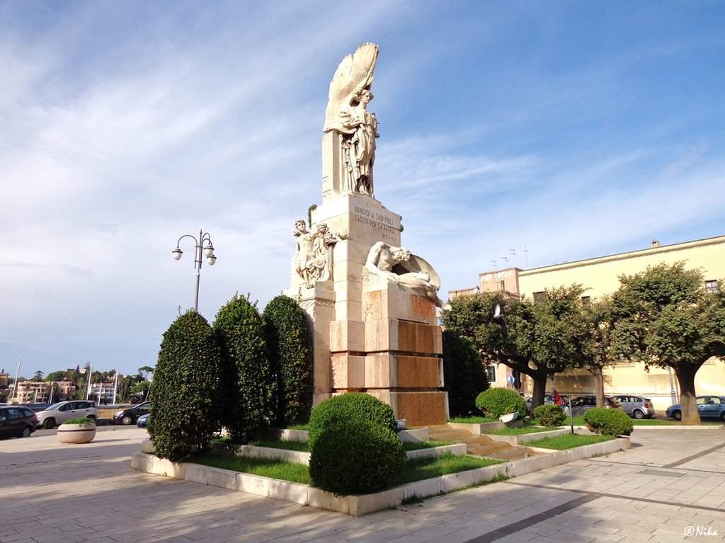 7DSC09644 Piazza Santa Teresa - Brindisi0