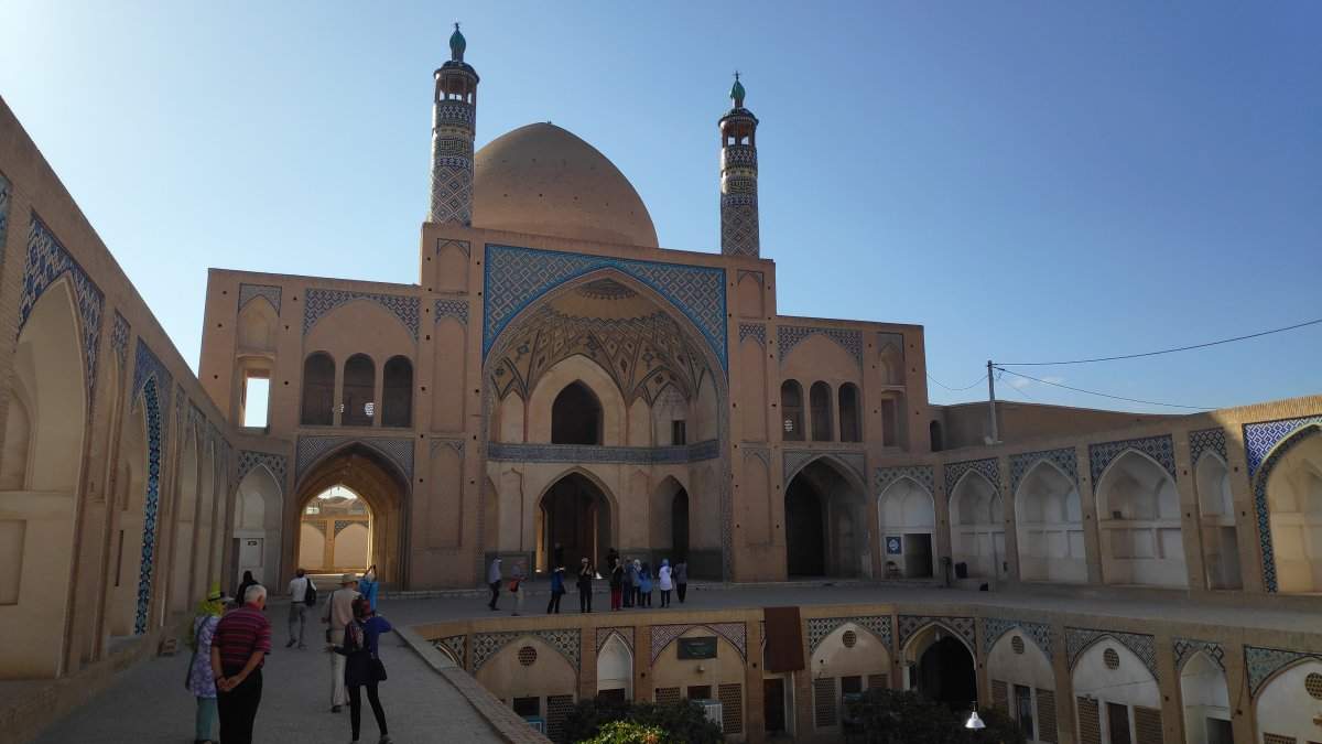81 Kashan