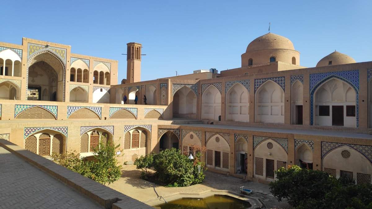 82 Kashan