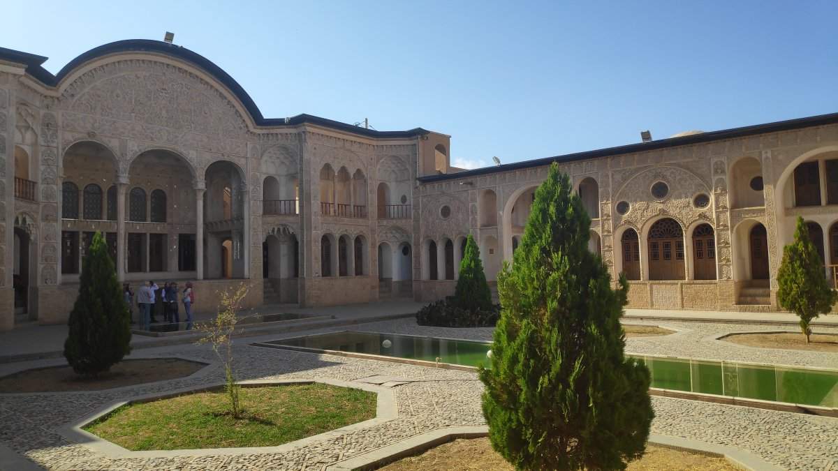 86 Kashan