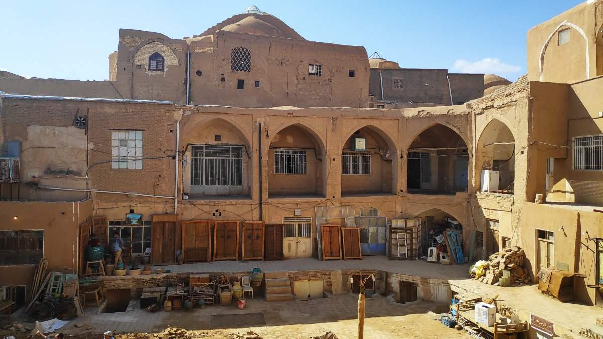 93 Kashan