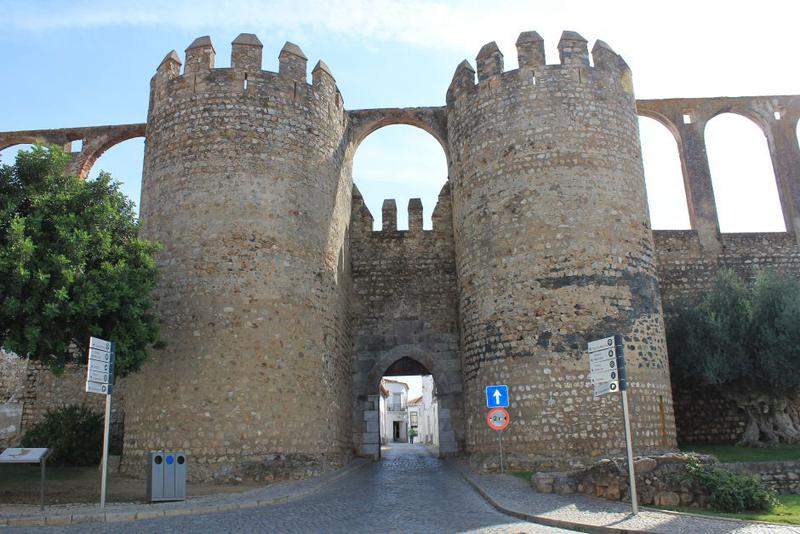 ALQUEVA 1 596