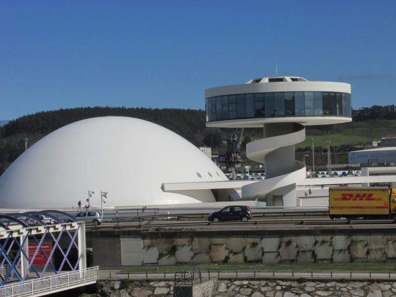 Avilés - Centro Niemeyer