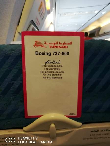 Boeing 737 600 em razoáveis condições.