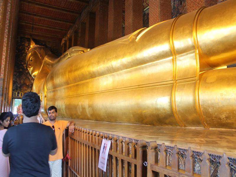 Buda deitado é enorme