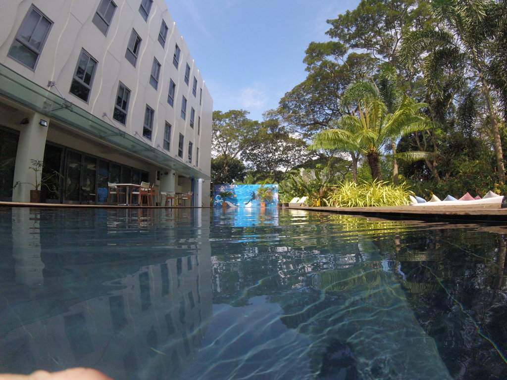 Canvashotel1