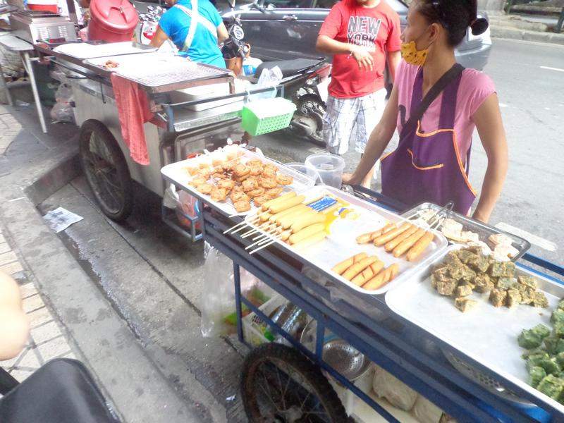 Comida á venda na rua Bangkok