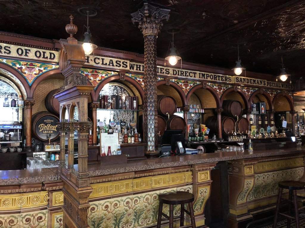 Crown Liquor Saloon
