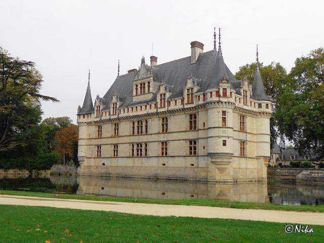 DSC01337AzayleRideau [640x480]