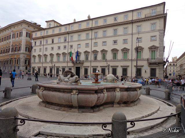 DSC01948Palazzo Chigi   sede Do governo [640x480]