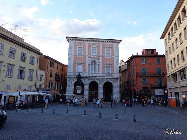 DSC02202PiazzaGaribaldif [640x480]