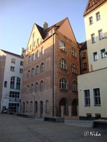 DSC02368 Klarisseplatz   Nuremberga