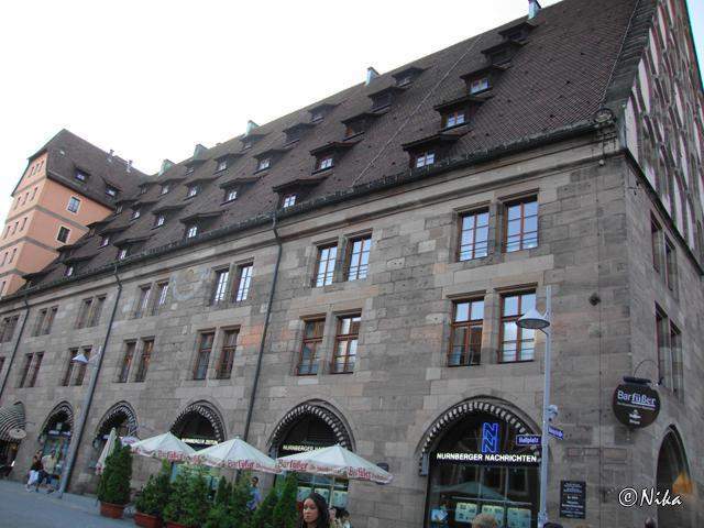 DSC02373 Hallplatz   Nuremberga