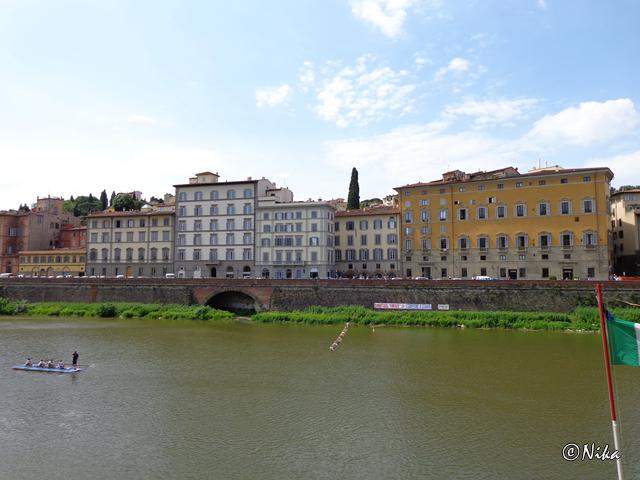 DSC02450LungarnoTorrigianif [640x480]