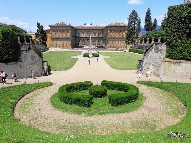 DSC02524PalazzoPitti  GiardiniBobolif [640x480]