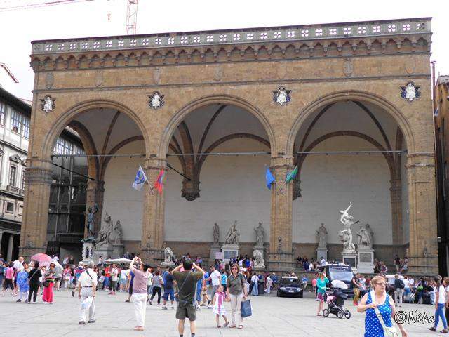 DSC02606LoggiaDeiLanzif [640x480].JPG