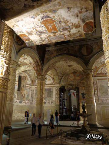DSC02654PalazzoVecchiof [640x480].JPG