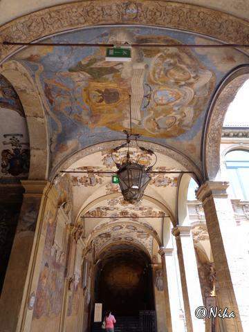 DSC02705Archiginnasiof [640x480]